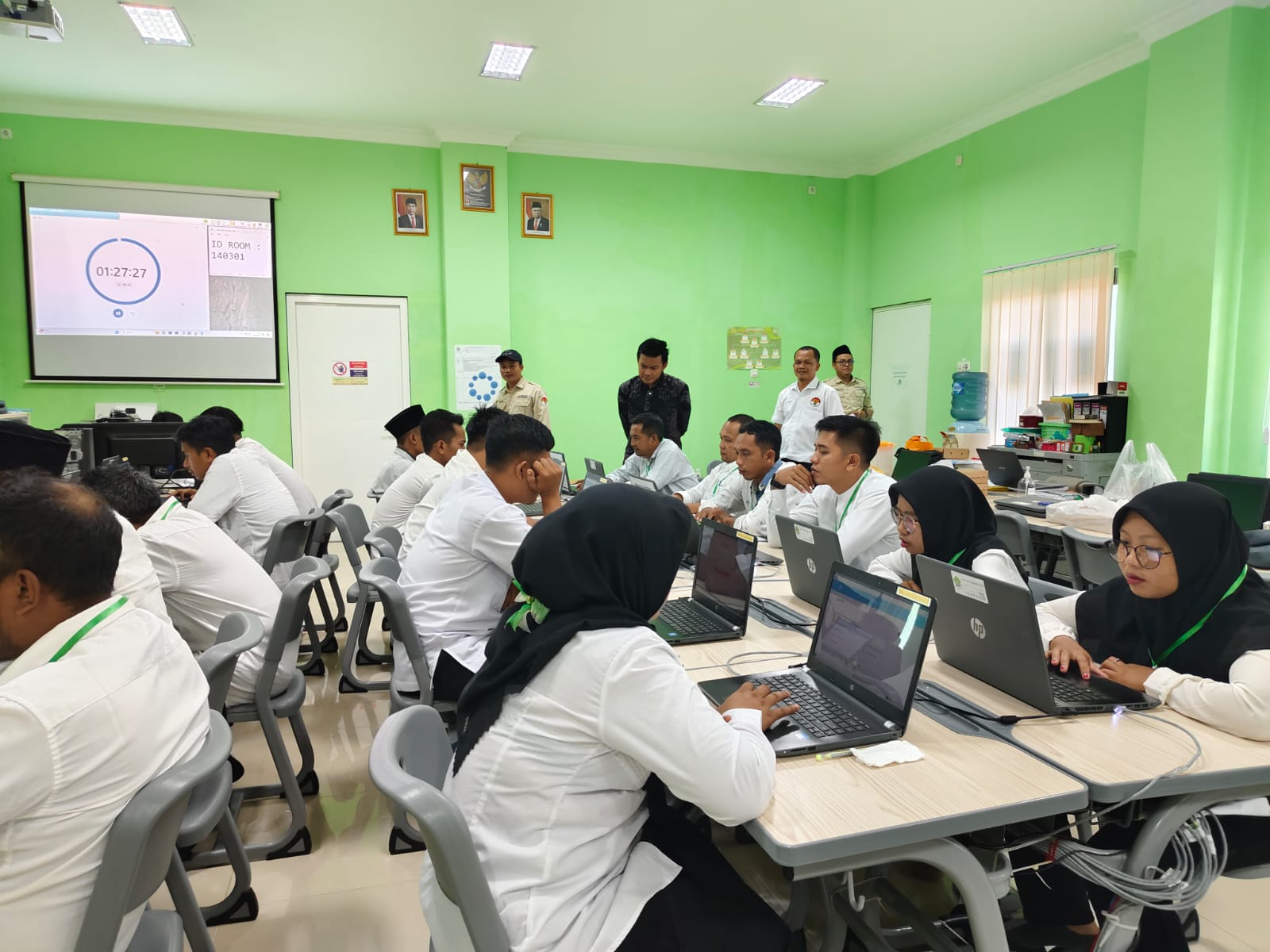 PANWASLU KECAMATAN 2024 IKUTI UJIAN CAT