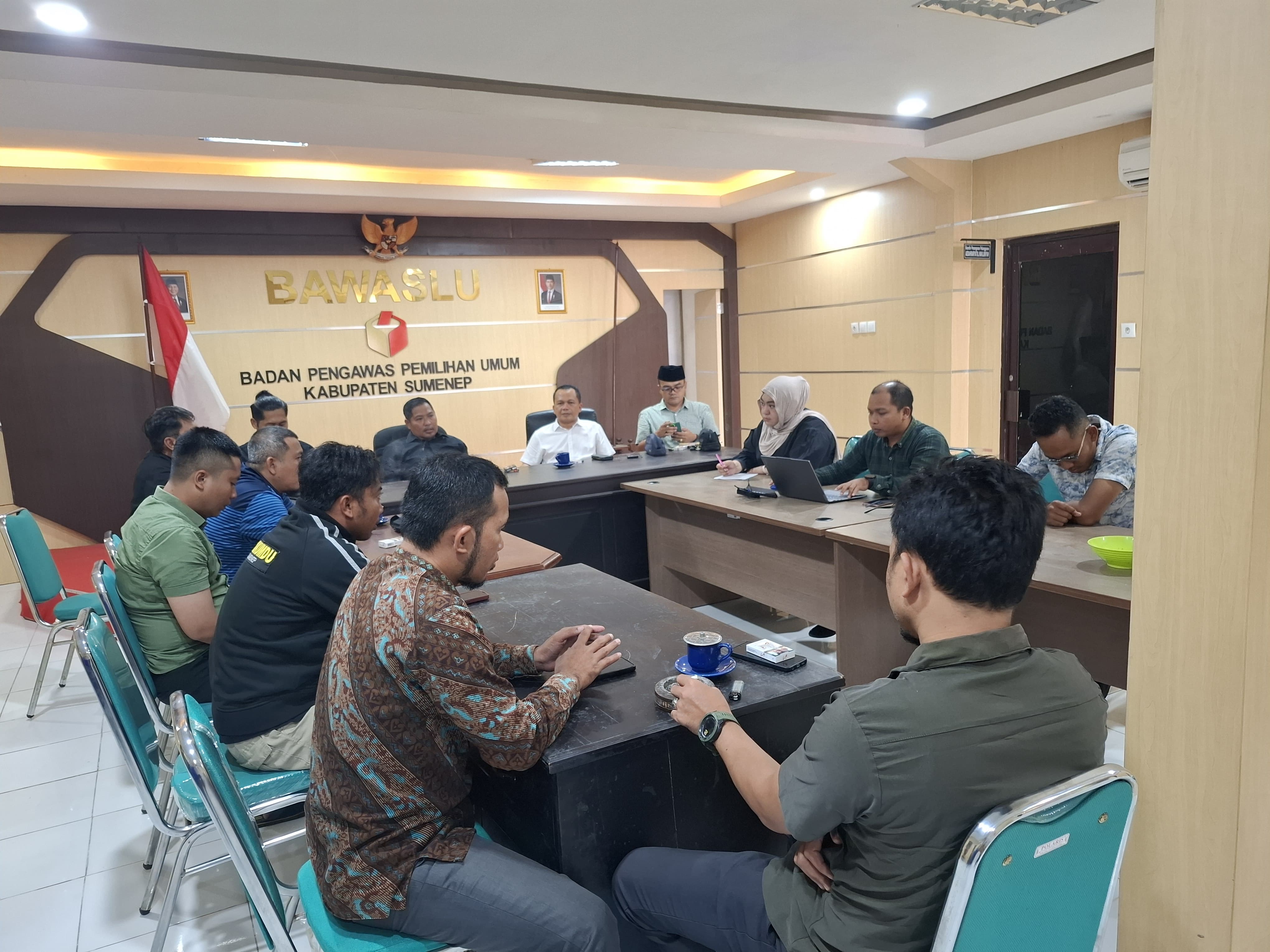 rapat evaluasi