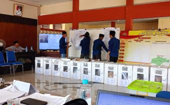 proses rekapitulasi oleh PPK kecamatan di kabupaten sumenep